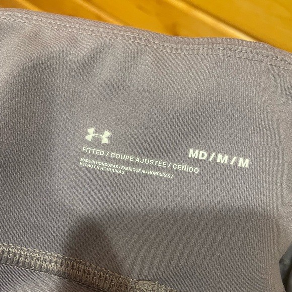 Under Armour Gray Leggings Size Medium - Picture 4 of 5